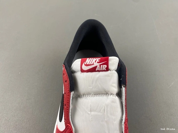1  Retro 7607 SmartChoice 35 Low Chicago 705329- Jordan 0711